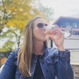 Meet your Posher, Brooke